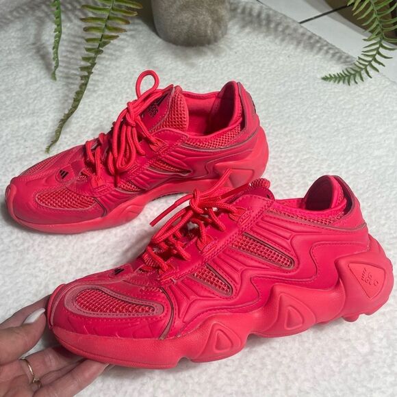 Adidas FYW S97 Life  Shock Sneakers Red‎ (female)(male) Size 7 - Picture 5 of 14